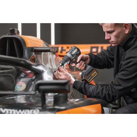 Wiertarko-wkrętarka z udarem 18V 90Nm 2x5,0Ah McLaren DCD85MP2T-QW DeWalt