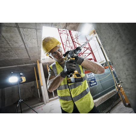 Wiertarko-wkrętarka udarowa 18 V 95Nm 2x5,0Ah DCD996P2-QW DeWalt