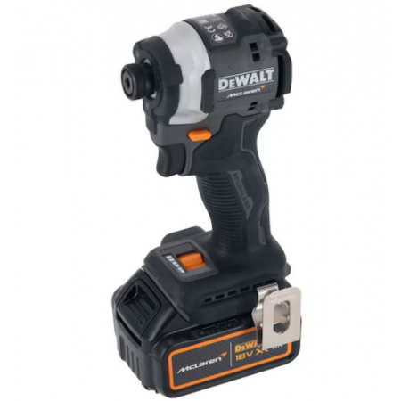 Zakrętarka udarowa 18V 206Nm 2x5,0Ah McLaren DCF85MP2T-QW DeWalt