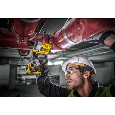 Klucz udarowy 1/2 cala 18V 406Nm 2x2,0Ah TSTAK DCF921D2T-QW DeWalt