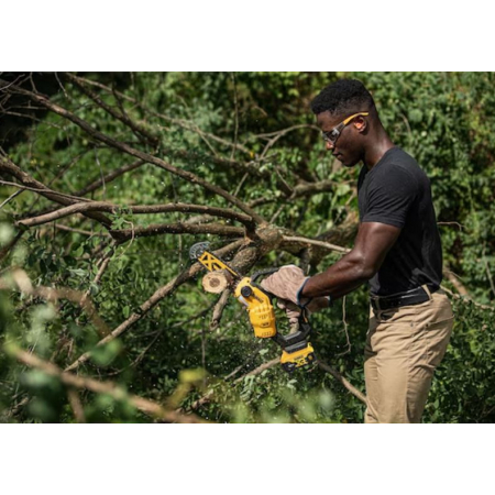 Pilarka łańcuchowa 18V 20cm 1x5,0Ah DCMPS520P1-QW DeWalt