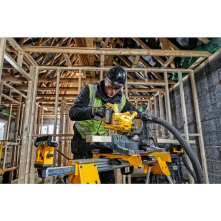 Pilarka ukosowa 216mm FLEXVOLT 54V DCS777T2-QW DeWalt