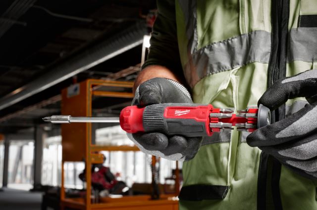 Wkrętak uniwersalny 27w1 4932492808 Milwaukee