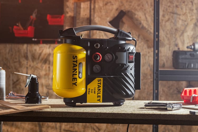 Sprężarka bezolejowa 5L 1,5KM 10Bar 180L/min AIR-BOSS Stanley