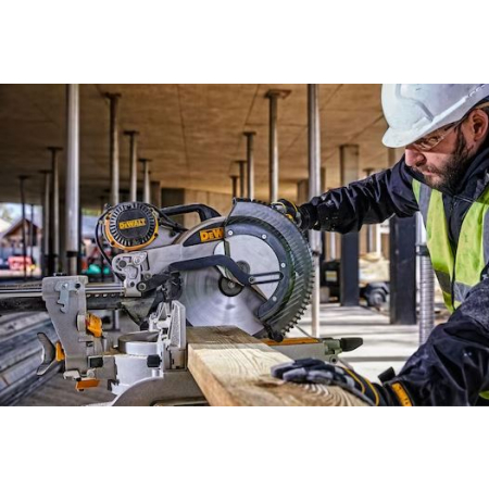 Pilarka ukosowa 305m 1675W DWS780-QS DeWalt